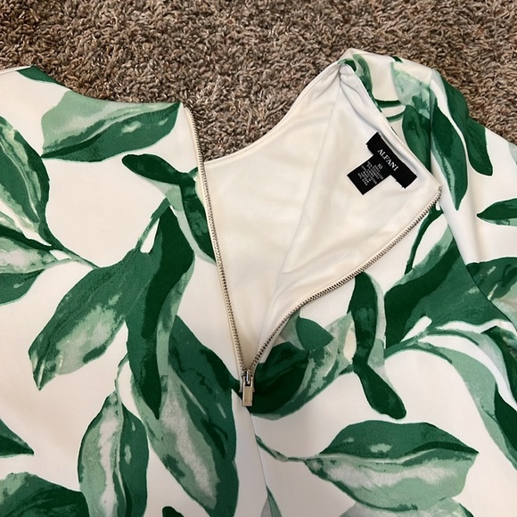 Alfani, size 10.  Green and white soft fabric.  Worn once.  Very good condition. - Picture 4 of 8